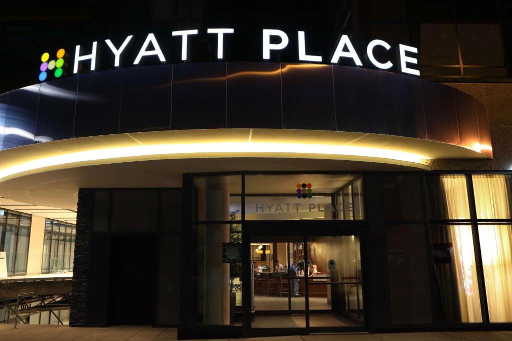 Hyatt Place Flushing/LGA Airport Main image 2